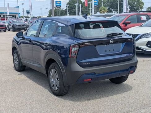 Used 2025 Nissan Kicks S w/ Charging Package FWD image 5