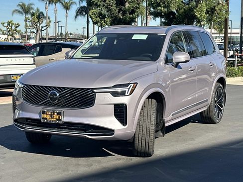 New 2026 Volvo XC90 B5 Plus w/ Protection Package image 3