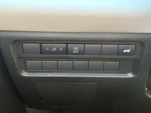 New 2026 Mitsubishi Outlander SE AWD/4WD image 9