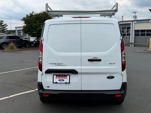 Used 2022 Ford Transit Connect XLT FWD image 4