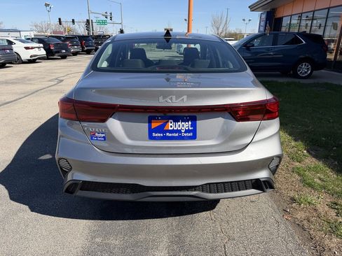 Used 2024 Kia Forte LXS image 4