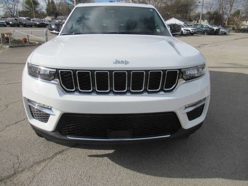 New 2025 Jeep Grand Cherokee Limited w/ Trailer Tow Package image 11