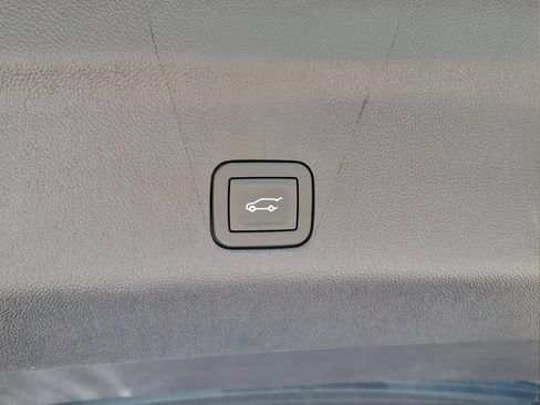 New 2026 Chevrolet Tahoe High Country AWD/4WD image 34