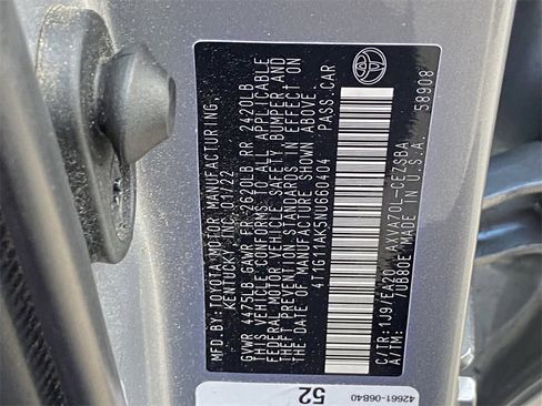 Certified 2022 Toyota Camry SE image 13