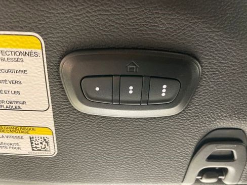 Used 2024 Jeep Wrangler Unlimited Sahara w/ Technology Group AWD/4WD image 59