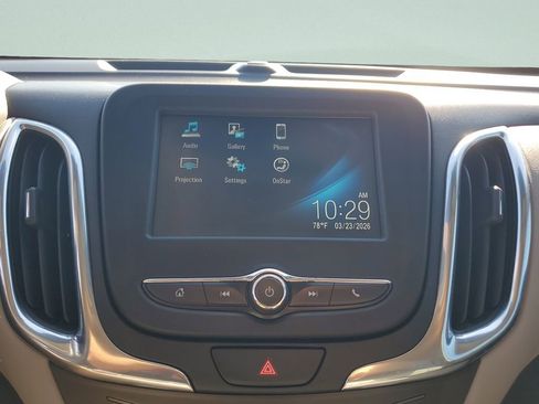 Used 2018 Chevrolet Equinox LT image 18