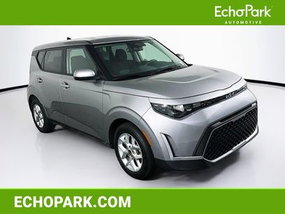 Used 2025 Kia Soul LX w/ LX Technology Package