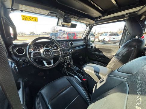 Used 2021 Jeep Wrangler Unlimited Sahara w/ Cold Weather Group image 11