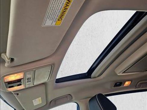 Used 2025 Honda Odyssey Elite image 15