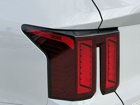 New 2026 Kia Sorento S AWD/4WD image 8