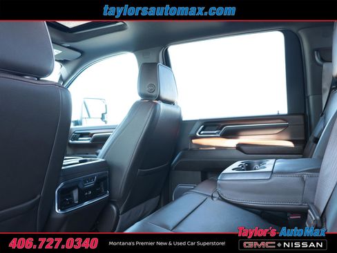 Used 2024 GMC Sierra 3500 Denali w/ Denali Reserve Package image 42