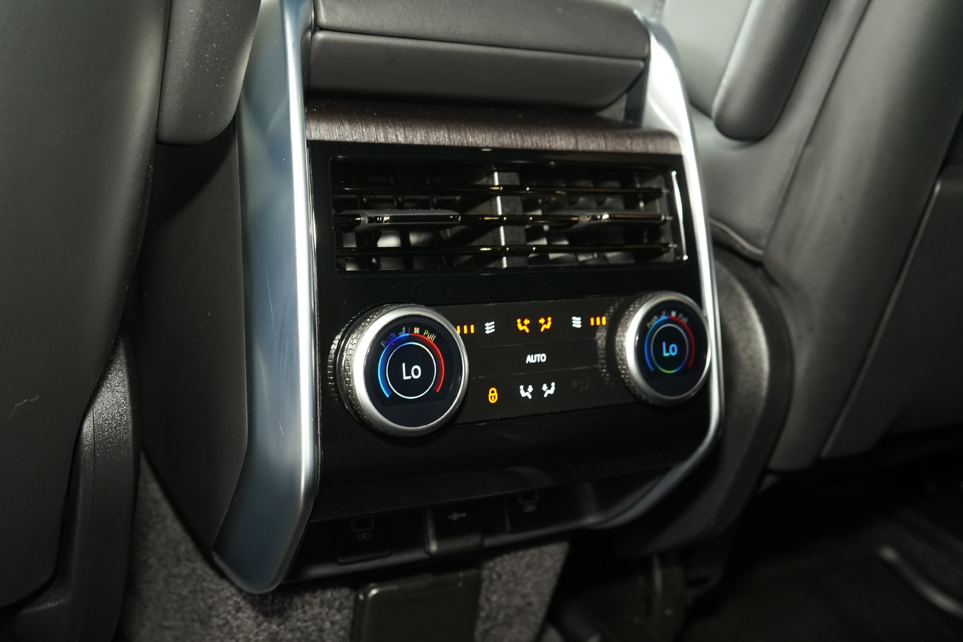 Used 2023 Land Rover Range Rover SE AWD/4WD image 24