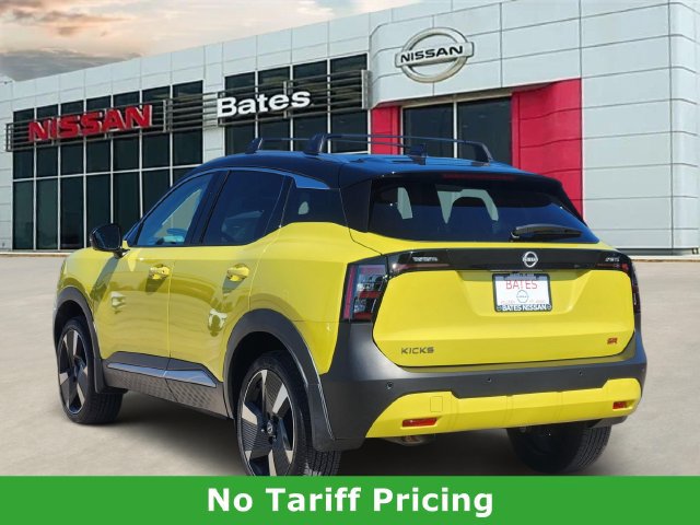 Used 2025 Nissan Kicks SR FWD image 5