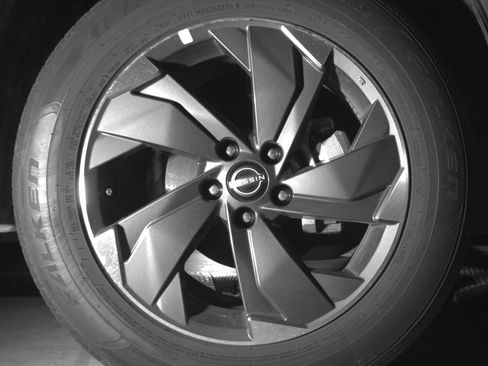 Used 2025 Nissan Rogue SV FWD image 13