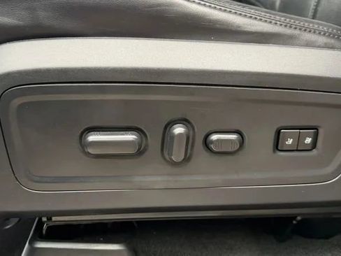 Used 2015 Lincoln Navigator 4WD image 45