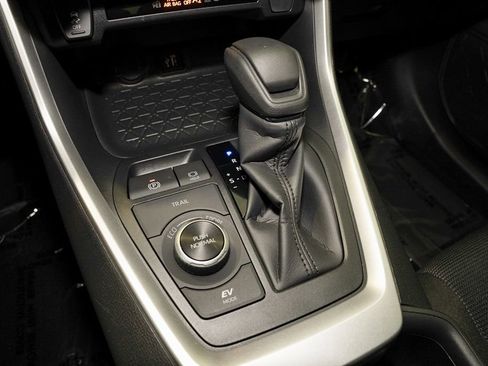 Used 2025 Toyota RAV4 LE image 14