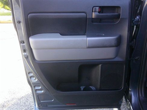 Used 2010 Toyota Tundra 2WD Double Cab image 15