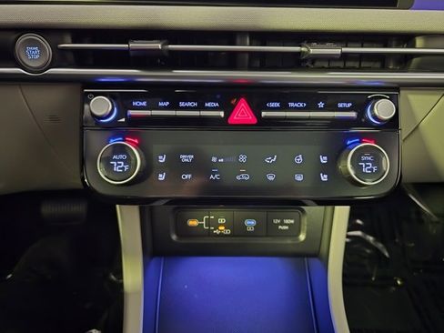 New 2025 Hyundai Tucson Limited image 18