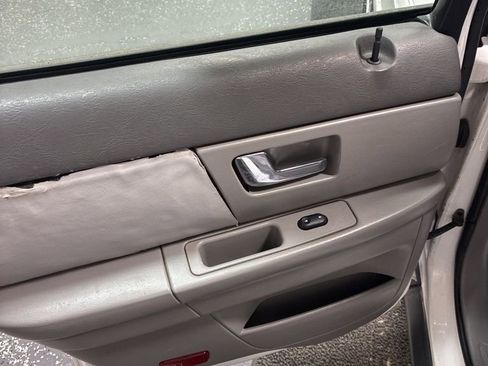 Used 2003 Ford Taurus SES image 22