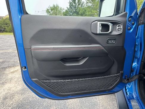 Used 2024 Jeep Wrangler Unlimited Rubicon AWD/4WD image 28