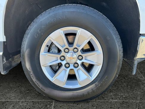 Used 2025 Chevrolet Silverado 1500 W/T RWD image 9