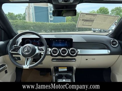 New 2026 Mercedes-Benz GLB 250 4MATIC image 14