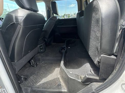 Used 2020 RAM 2500 Tradesman w/ Chrome Appearance Group AWD/4WD image 15