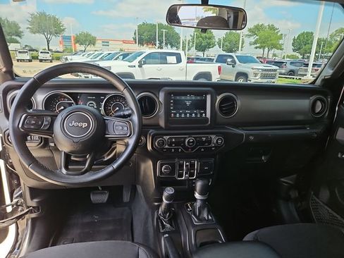 Used 2022 Jeep Gladiator Sport AWD/4WD image 18