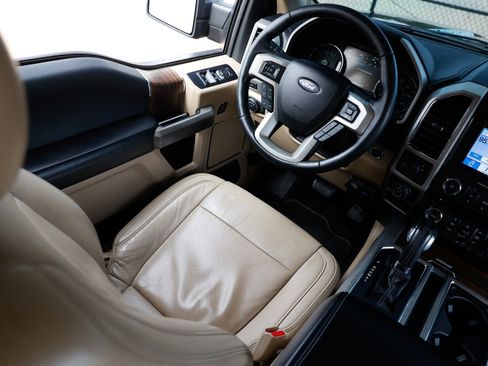 Used 2017 Ford F150 Lariat w/ Equipment Group 501A Mid image 25