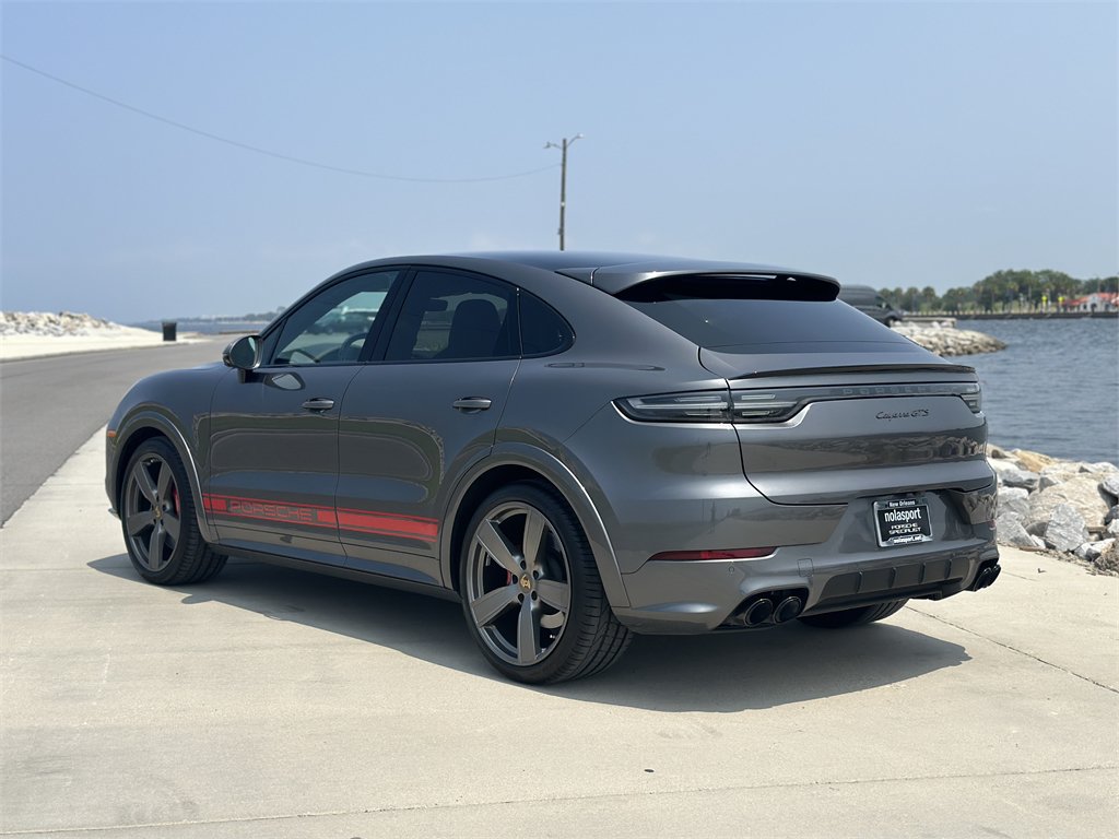 Used 2022 Porsche Cayenne GTS AWD/4WD image 4