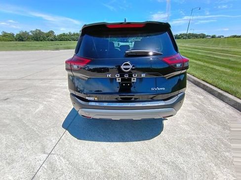 Used 2023 Nissan Rogue SV AWD/4WD image 31