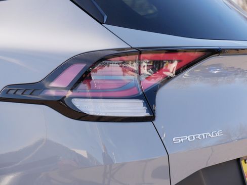 Certified 2023 Kia Sportage X-Pro Prestige image 17