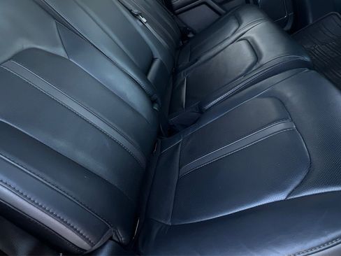 Used 2016 Ford F150 Platinum w/ Equipment Group 701A Luxury AWD/4WD image 22