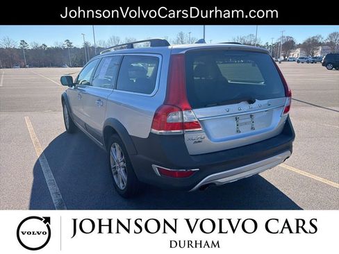 Used 2016 Volvo XC70 T5 Platinum w/ Protection Package image 18