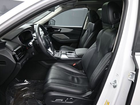 Certified 2024 Acura MDX SH-AWD w/ Technology Package image 19