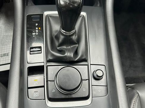 Used 2021 MAZDA MAZDA3 s image 22