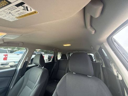 Used 2024 Nissan Rogue S AWD/4WD image 19