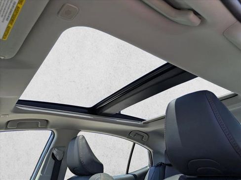 Used 2025 Toyota Camry XLE FWD image 15