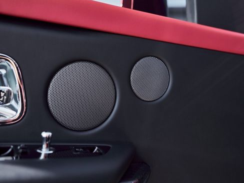 Used 2022 Rolls-Royce Cullinan Black Badge image 34