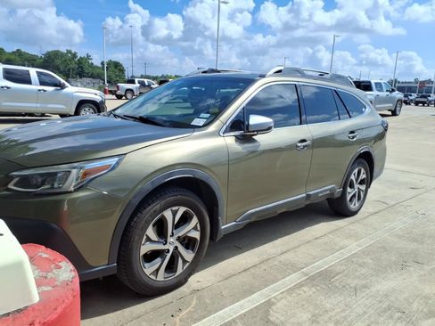Used 2020 Subaru Outback Touring w/ Popular Package #2 AWD/4WD image 3