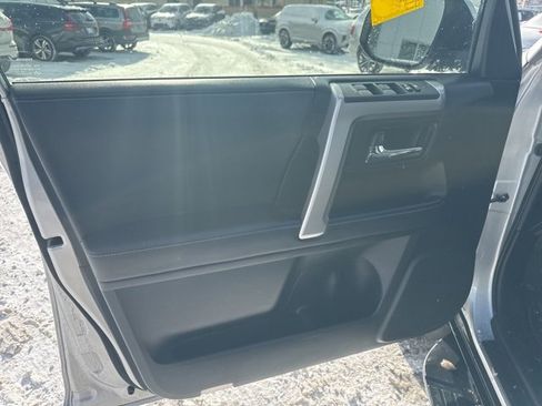 Used 2024 Toyota 4Runner SR5 Premium image 9