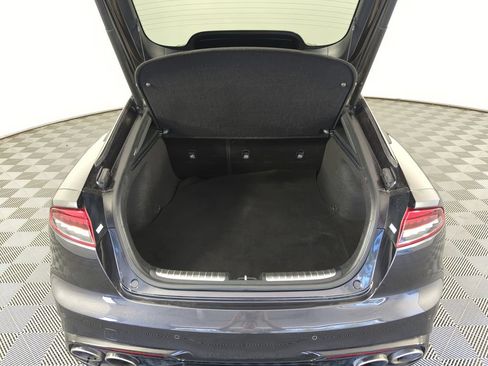 Used 2023 Kia Stinger GT2 RWD image 31