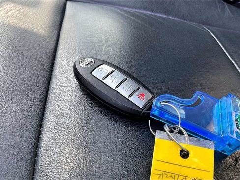 Used 2014 Nissan Armada Platinum w/ 2nd Row Captain Seat Package RWD image 39