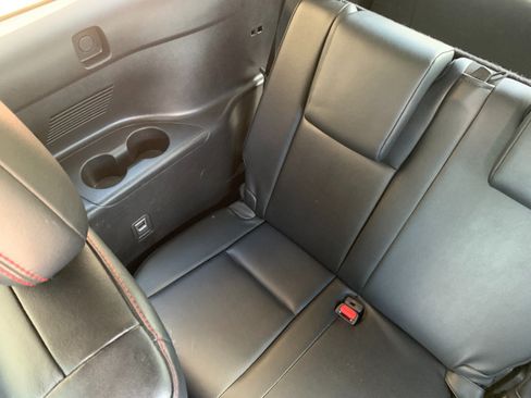 Used 2019 Toyota Highlander SE AWD/4WD image 42