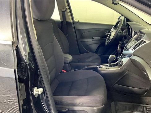 Used 2013 Chevrolet Cruze LT FWD image 9