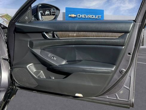 Used 2022 Honda Accord Touring image 30
