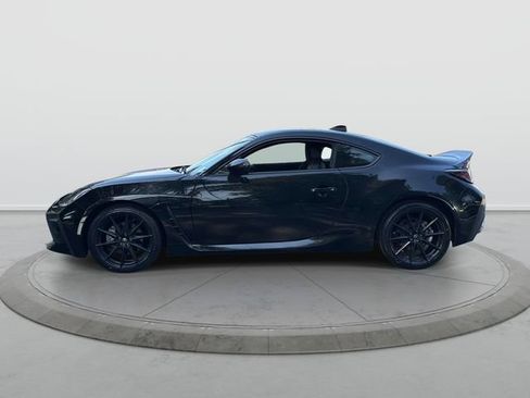 Used 2022 Toyota GR86 Premium w/ ALL Weather Mat Package (TMS) RWD image 4