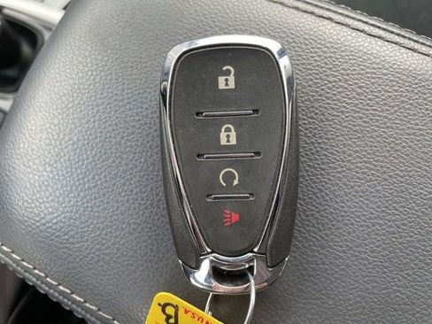 Used 2017 Chevrolet Bolt LT image 22