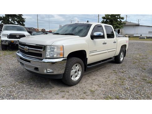 Used 2011 Chevrolet Silverado 1500 LT w/ All-Star Edition AWD/4WD image 1