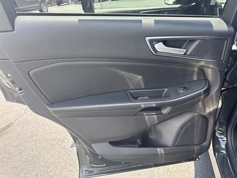 Used 2022 Ford Edge SE AWD/4WD image 13